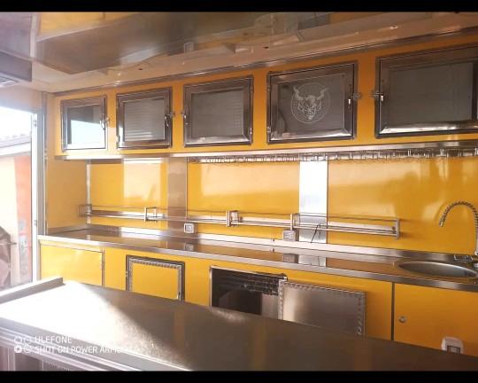 Paninoteca ambulante patente B