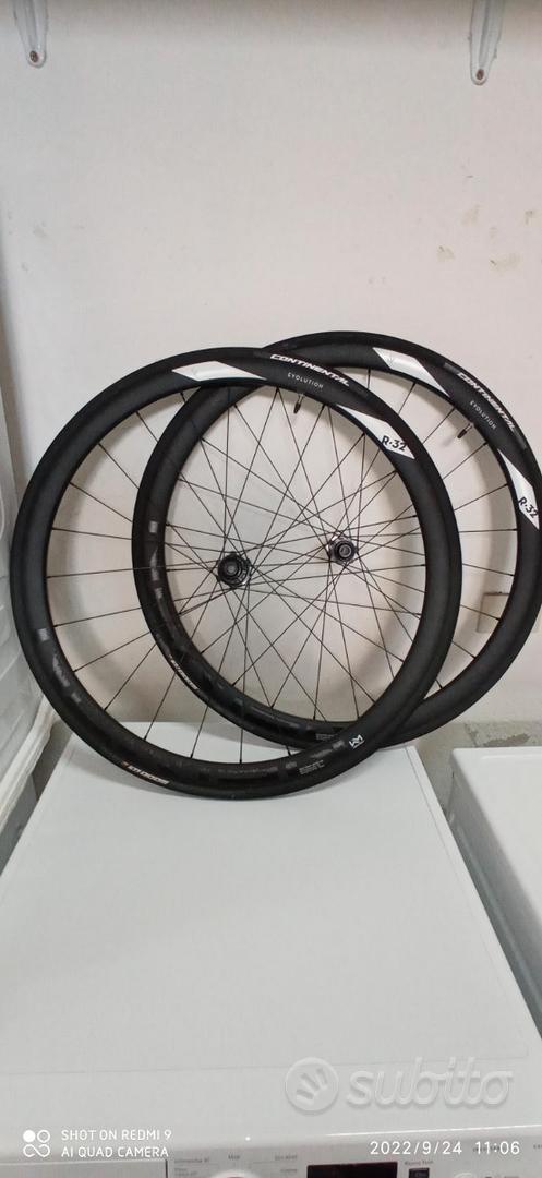 Newmen Evolution SL R.32 ディスクホイール ロードバイク