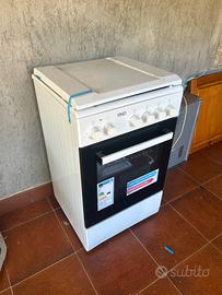 Cucina a gas e Forno elettrico