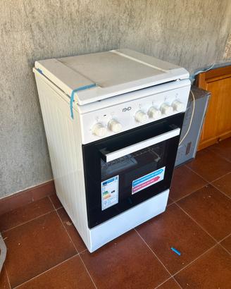 Cucina a gas e Forno elettrico