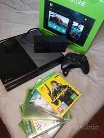 Xbox One 500 GB + 2 Joystick e 3 giochi