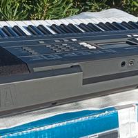 Tastiera piano portatile Yamaha PSR-E343 YPT-340