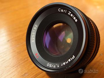 Carl Zeiss Planar 50 1.7 attacco C/Y.