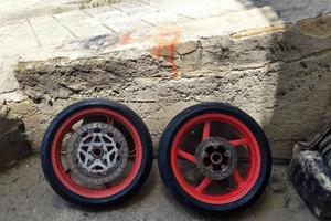 cerchi aprilia rs 125