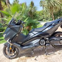 Yamaha tmax 530