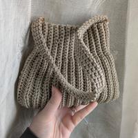 borsa realizzata all'uncinetto 