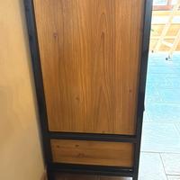 mobile per bicchieri e vino 