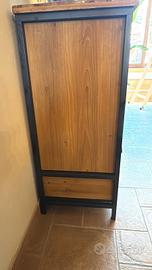 mobile per bicchieri e vino 