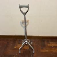 Tripode per anziani e disabili