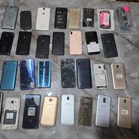 30 Smartphone - Telefoni Stock / Lotto