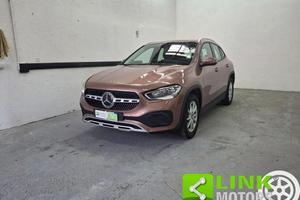 MERCEDES-BENZ GLA 180 d Automatic Business GARAN