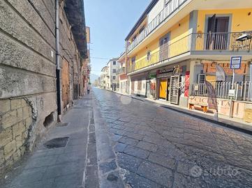 CASA SEMINDIPENDENTE A POMIGLIANO D'ARCO