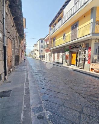 CASA SEMINDIPENDENTE A POMIGLIANO D'ARCO