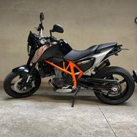 KTM DUKE 690
