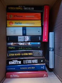 Lotto  18 libri (5 euro al pezzo)