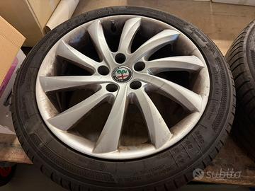 Gomme estive + cerchi giulietta 225/45/17