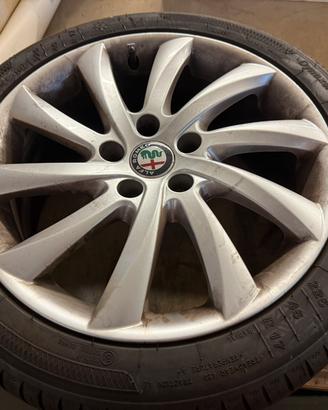 Gomme estive + cerchi giulietta 225/45/17
