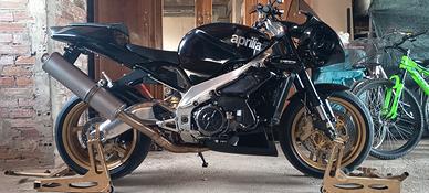 Aprilia tuono r 1000 , RSV 1000r