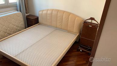 LETTO MATRIMONIALE IN PELLE FRAU