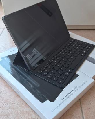 Sansung tab S10 FE  con BOOK COVER keyboard