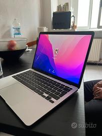 MacBook Air (M1,2020)