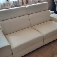 Divano artigianale in ecopelle bianco