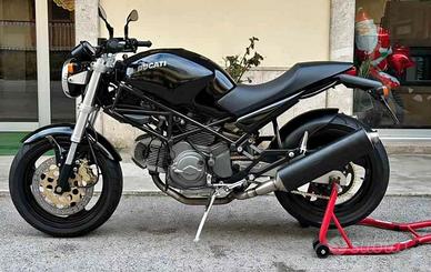 Ducati Monster 600 compreso passaggio
