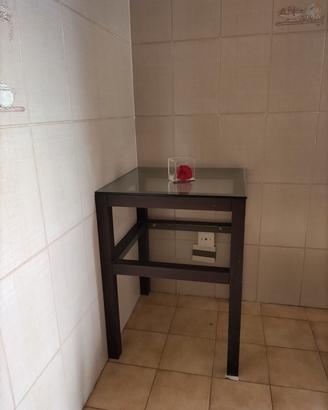 Tavolo grande e tavolino piccolo 