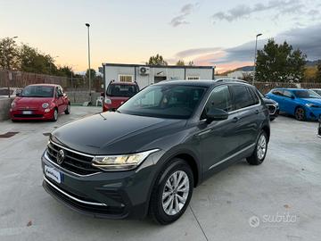 Volkswagen Tiguan 2.0 TDI 150 CV -DSG- LIFE