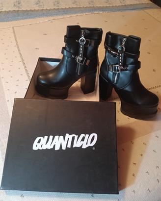Stivaletti neri Quanticlo