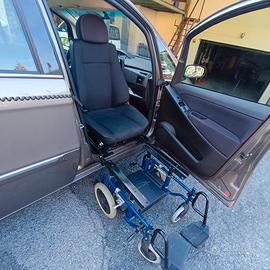 sedile auto per disabili 