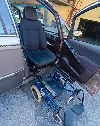 sedile auto per disabili 