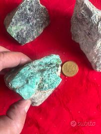 Malachite, Rubino in fucsite e calcite