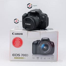 Canon EOS 700D + 18-55mm IS STM 10.729 scatti
