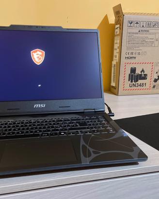 MSI Cyborg 15 B2RWEKG-082IT Notebook Gaming, 15,6