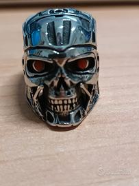 Anello in acciaio con occhi rossi  biker, robot.