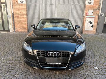 Audi TT Coupé 3.2 V6 quattro S tronic