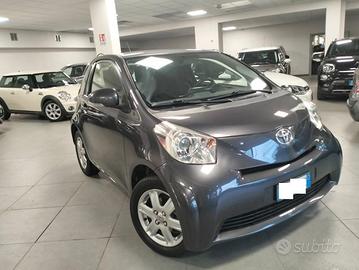 Toyota iQ 1.0 Active (sol) cvt E5