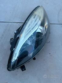 Faro Renault Scenic Xmod