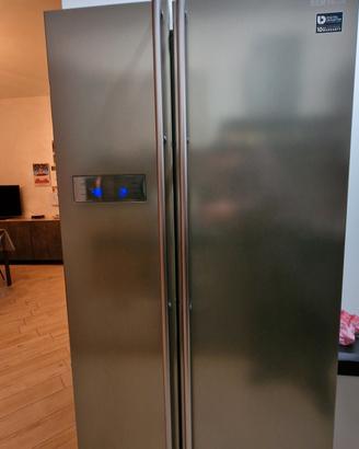 Frigorifero stile americano Samsung side by side