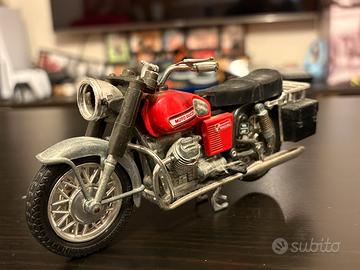 Moto guzzi v7 special Polistil 1:15