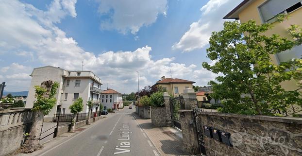 Stanza Singola con Bagno Privato a Costa Masnaga