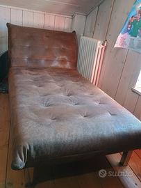chaise longue