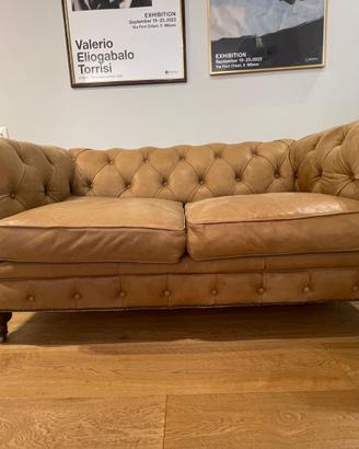 Divano Chesterfield in pelle  Cargo