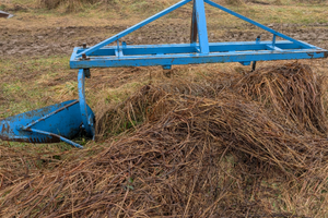 Aratro rincalzatore per frutteti