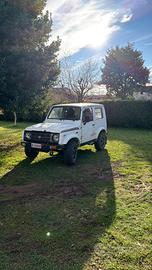 Suzuki Samurai