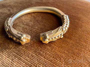 Bracciale con testa doppia di serpente