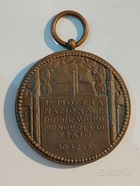 Medaglia Fascista con data  1932-