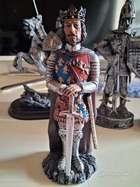 statuette soldati e guerrieri medievali 