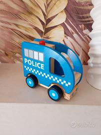 camionetta della polizia 